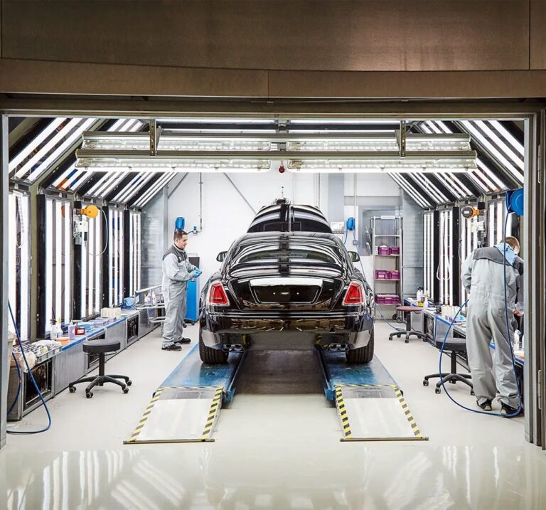 Read more about the article Why should you use only the best auto workshop for servicing your Rolls Royce?