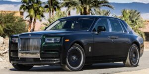 Read more about the article Why is regular maintenance important for Rolls Royce in the harsh weather of Dubai?